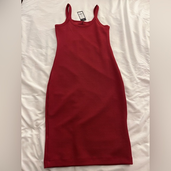 Dynamite NWT fuschia stretchy scoop neck dress, size S - Picture 4 of 5